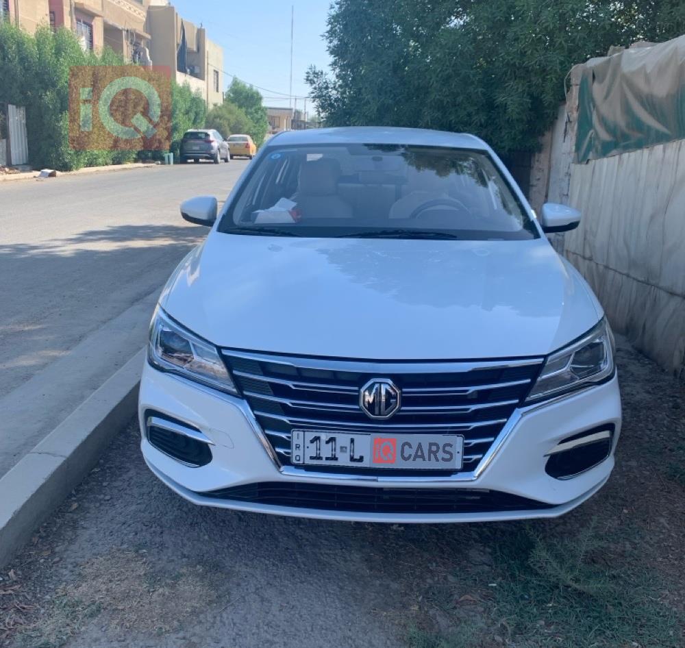 ئێم جی 5